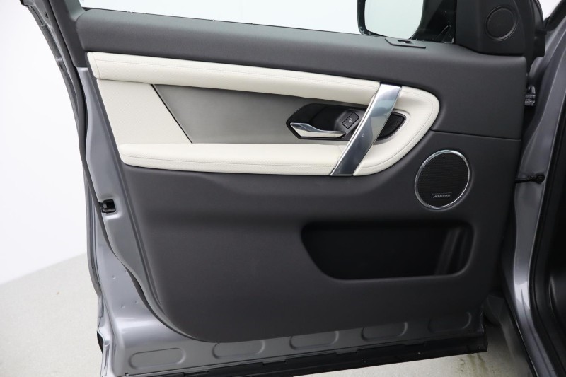 Used Land Rover Discovery Sport 2025 for sale - 76981172: Photo 28