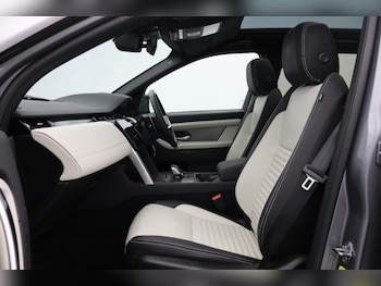 Used Land Rover Discovery Sport 2025 for sale - 76981172: Photo