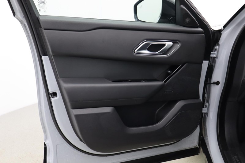 Used Land Rover Range Rover Velar 2024 for sale - 77336036: Photo 25