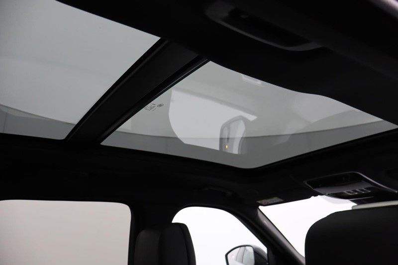 Used Land Rover Range Rover Velar 2024 for sale - 77336036: Photo 46