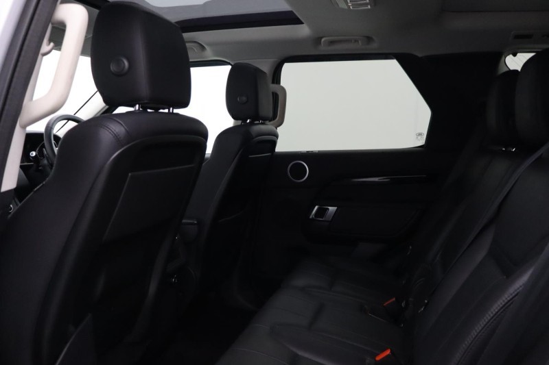 Used Land Rover Discovery 2019 for sale - 77745943: Photo 4
