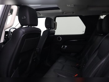 Used Land Rover Discovery 2019 for sale - 77745943: Photo