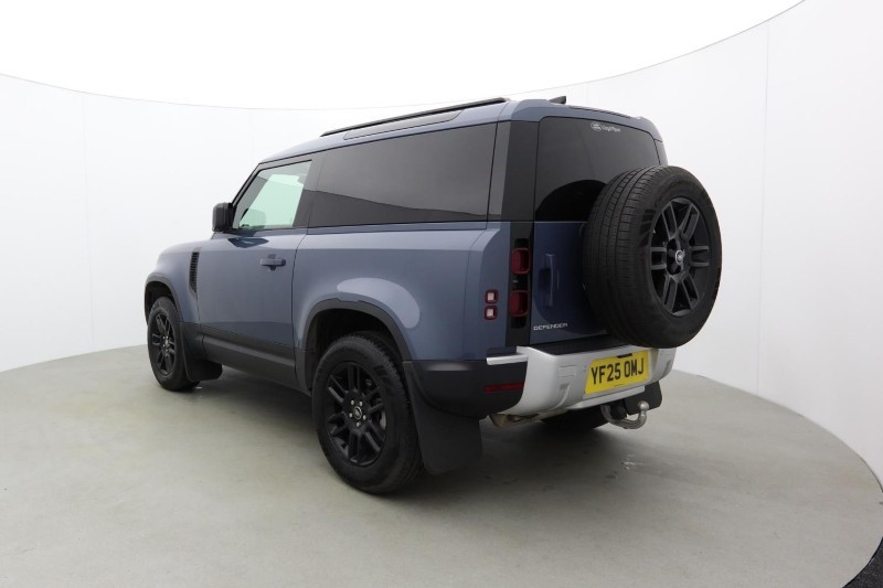 Used Land Rover Defender 2025 for sale - 77715017: Photo 2
