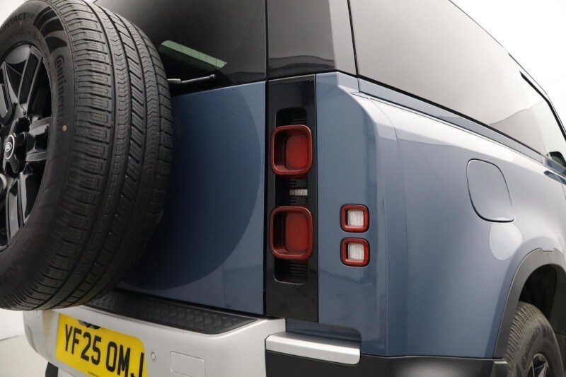 Used Land Rover Defender 2025 for sale - 77715017: Photo 24