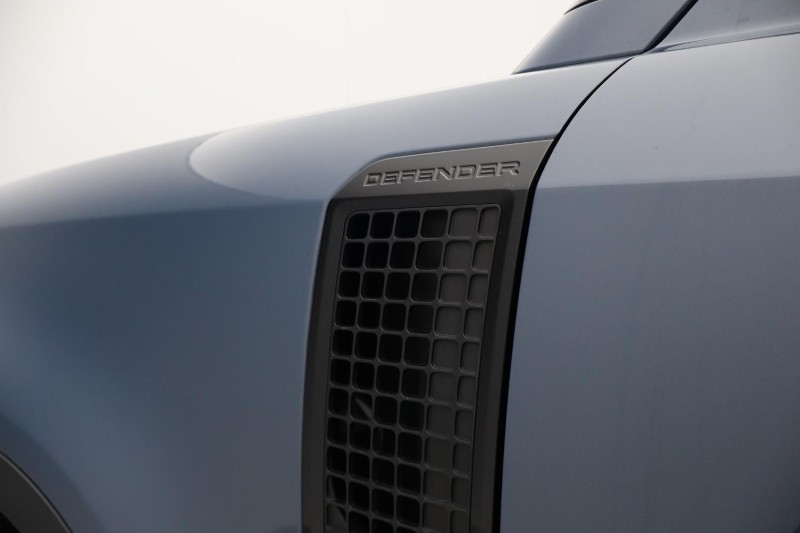 Used Land Rover Defender 2025 for sale - 77715017: Photo 30