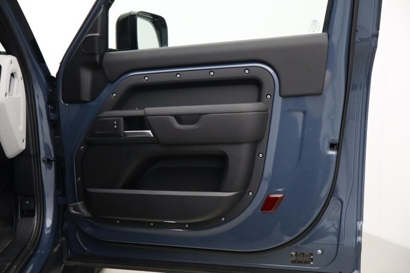 Used Land Rover Defender 2025 for sale - 77715017: Photo 39