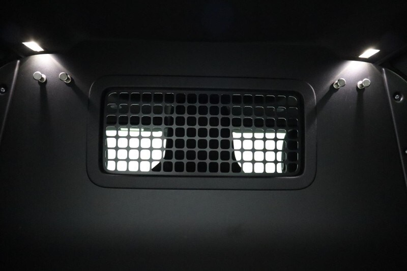 Used Land Rover Defender 2025 for sale - 77715017: Photo 4