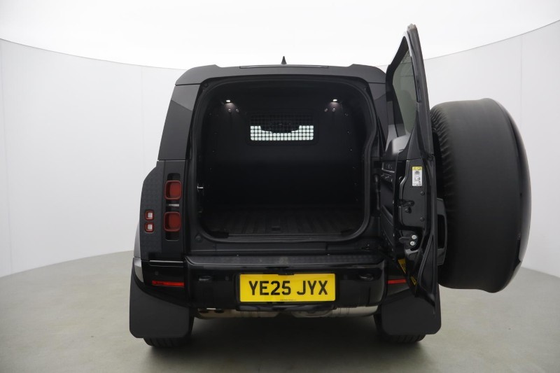 Used Land Rover Defender 2025 for sale - 78123273: Photo 10