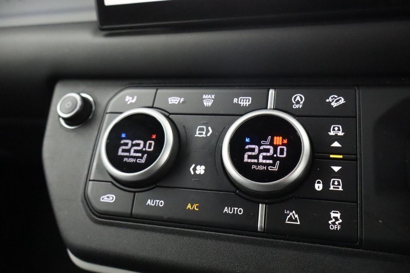 Used Land Rover Defender 2025 for sale - 78123273: Photo 18