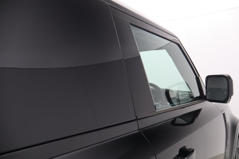 Used Land Rover Defender 2025 for sale - 78123273: Photo 32