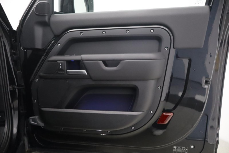 Used Land Rover Defender 2025 for sale - 78123273: Photo 36