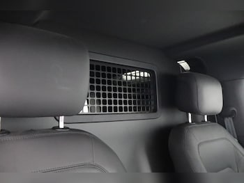 Used Land Rover Defender 2025 for sale - 78123273: Photo