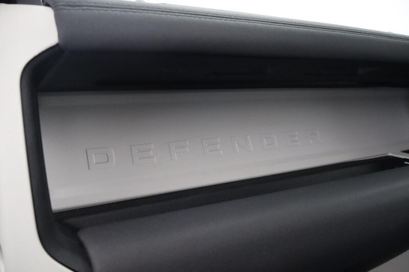 Used Land Rover Defender 2021 for sale - 78011177: Photo 43