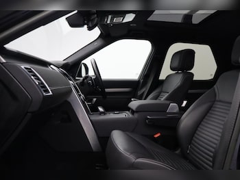 Used Land Rover Discovery 2022 for sale - 78630267: Photo