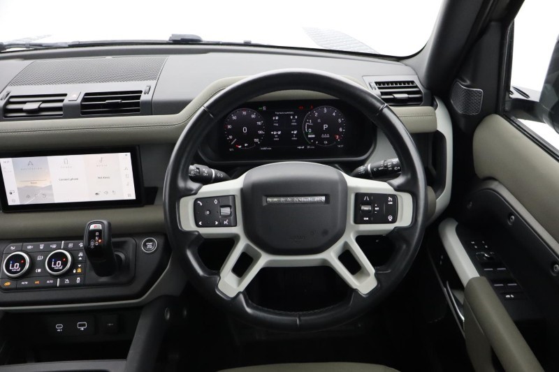 Used Land Rover Defender 2022 for sale - 76981536: Photo 15