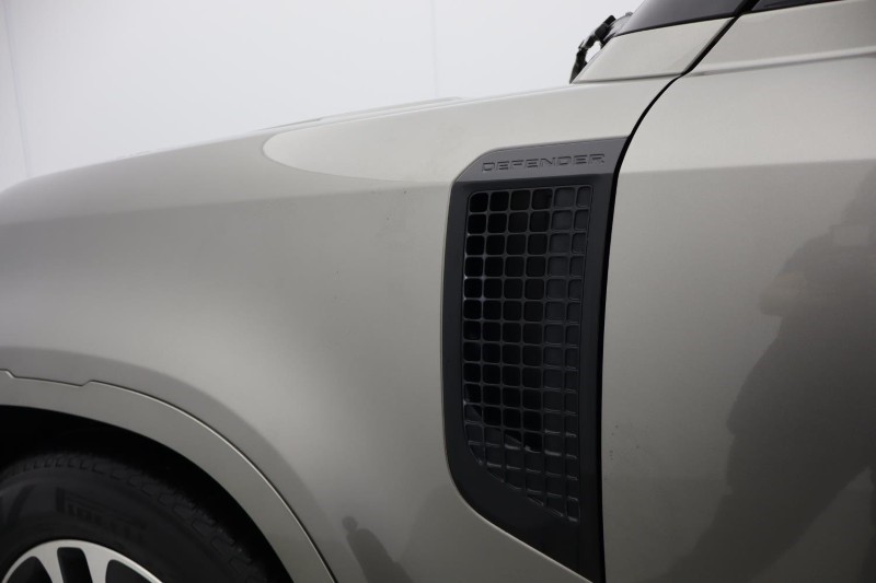 Used Land Rover Defender 2022 for sale - 76981536: Photo 38