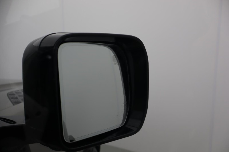 Used Land Rover Defender 2022 for sale - 76981536: Photo 46