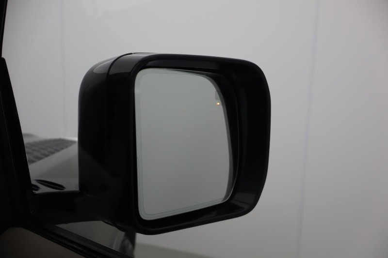 Used Land Rover Defender 2022 for sale - 76981536: Photo 58