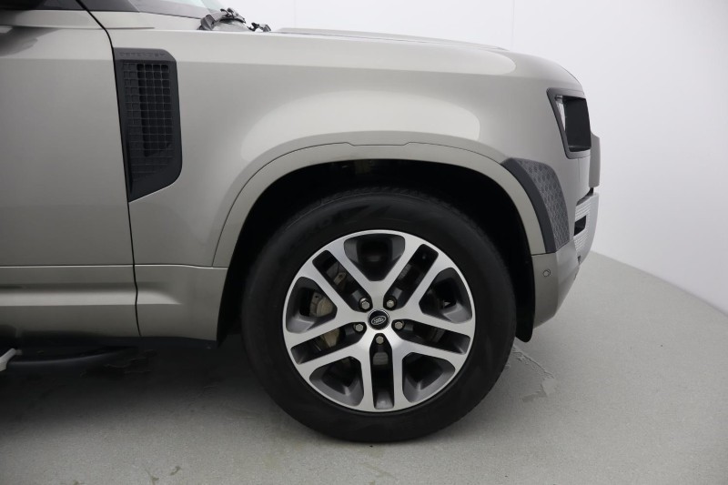 Used Land Rover Defender 2022 for sale - 76981536: Photo 8