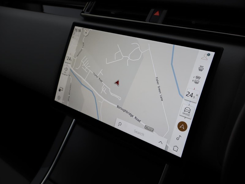 Used Land Rover Range Rover Velar 2025 for sale - 76981763: Photo 11