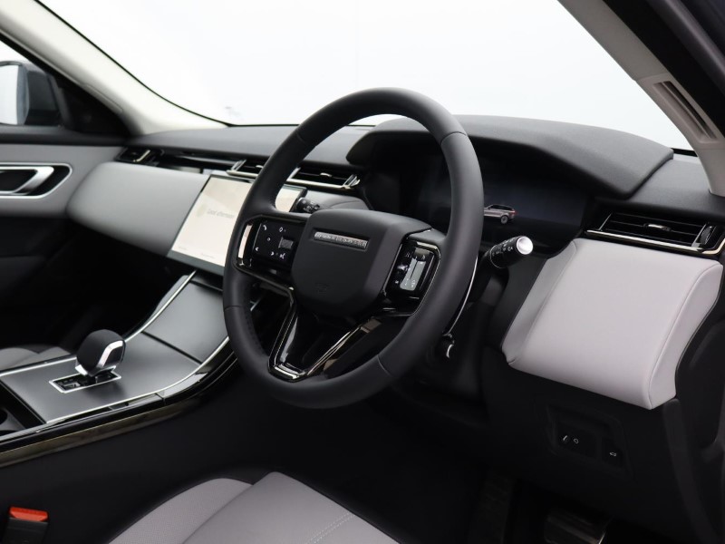 Used Land Rover Range Rover Velar 2025 for sale - 76981763: Photo 30