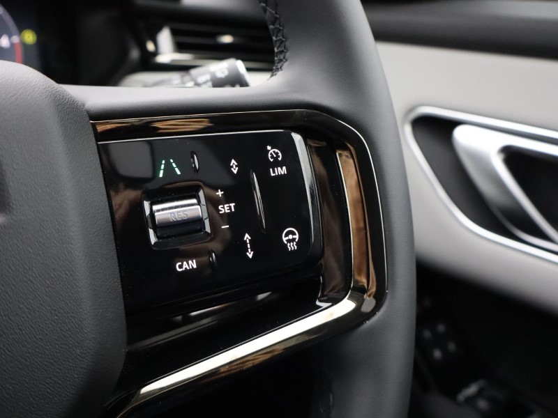 Used Land Rover Range Rover Velar 2025 for sale - 76981763: Photo 32