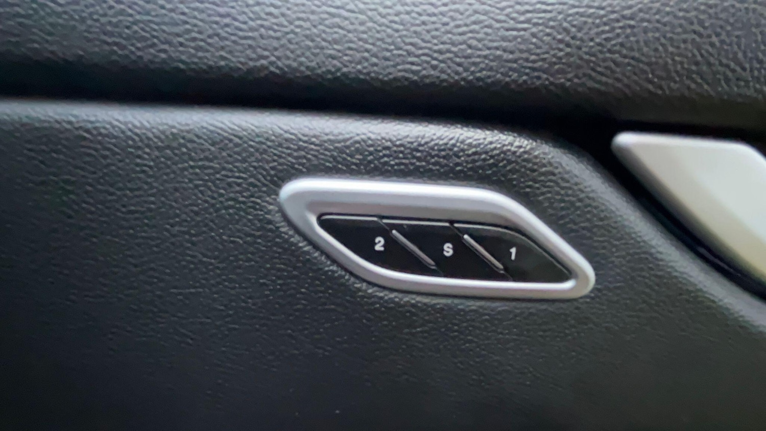 Used Maserati Levante 2018 for sale - 77716096: Photo 32