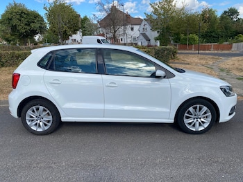 Used Volkswagen Polo 2015 for sale - 79589557: Photo