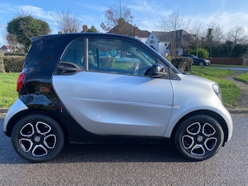 Used smart fortwo 2017 for sale - 77716090: Photo