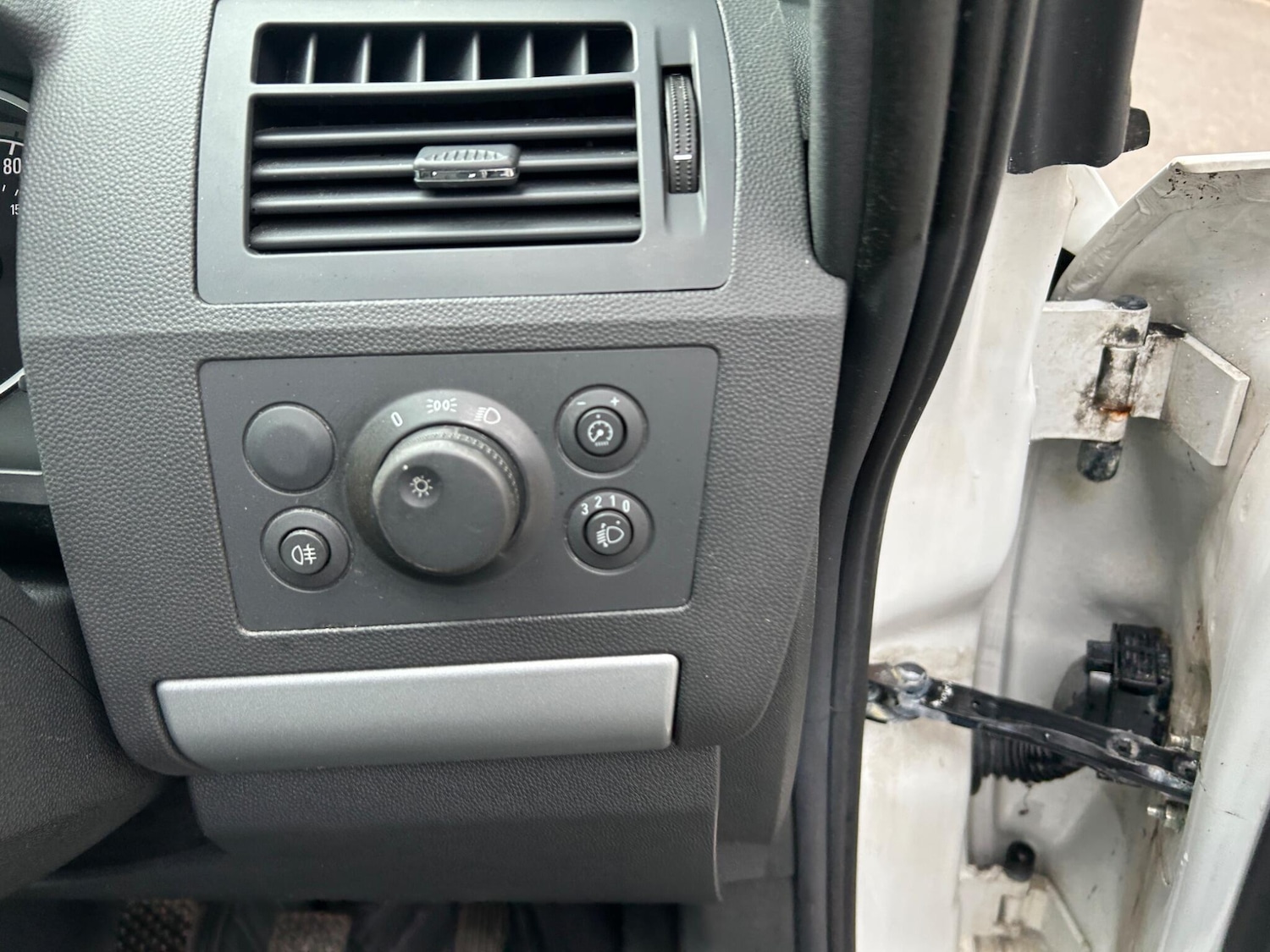 Used Vauxhall Zafira for sale - 77853458: Photo 28