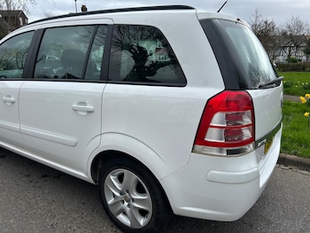Used Vauxhall Zafira 2015 for sale - 77853458: Photo