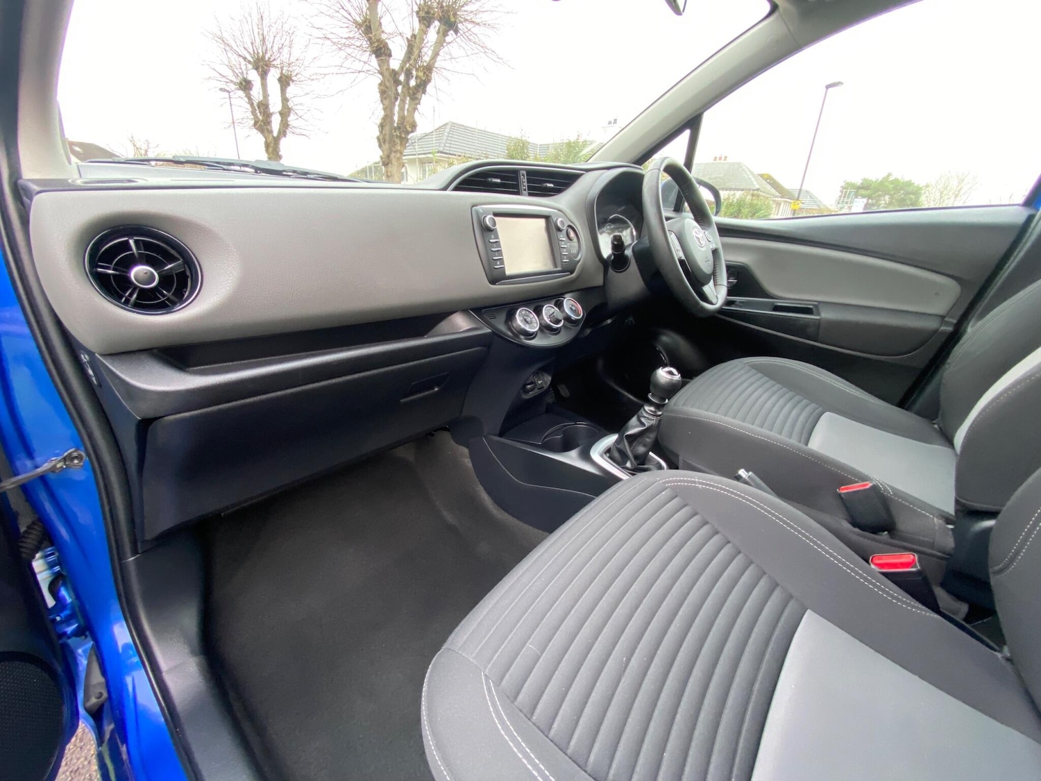 Used Toyota Yaris 2017 for sale - 77716100: Photo 18