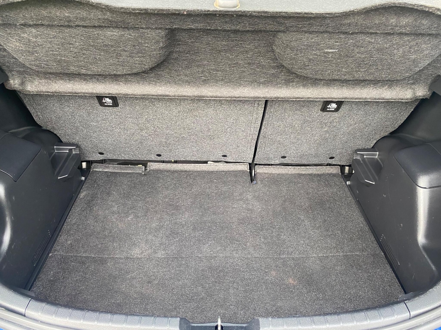 Used Toyota Yaris 2017 for sale - 77716100: Photo 26