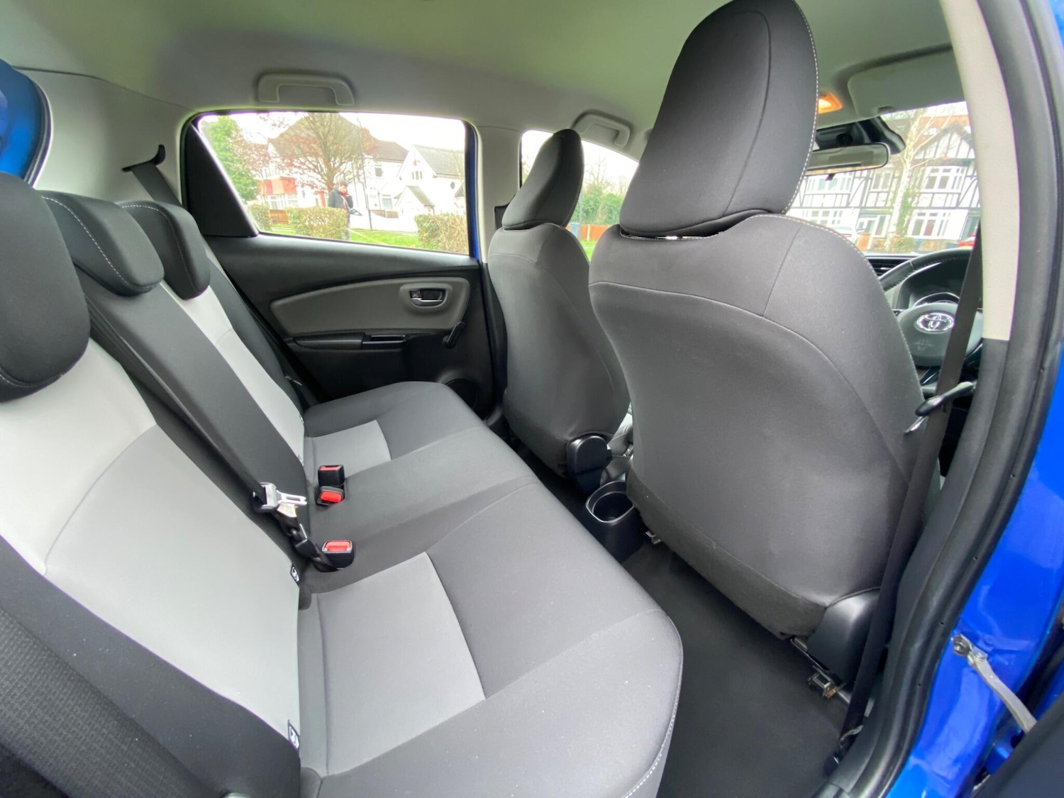 Used Toyota Yaris 2017 for sale - 77716100: Photo 29