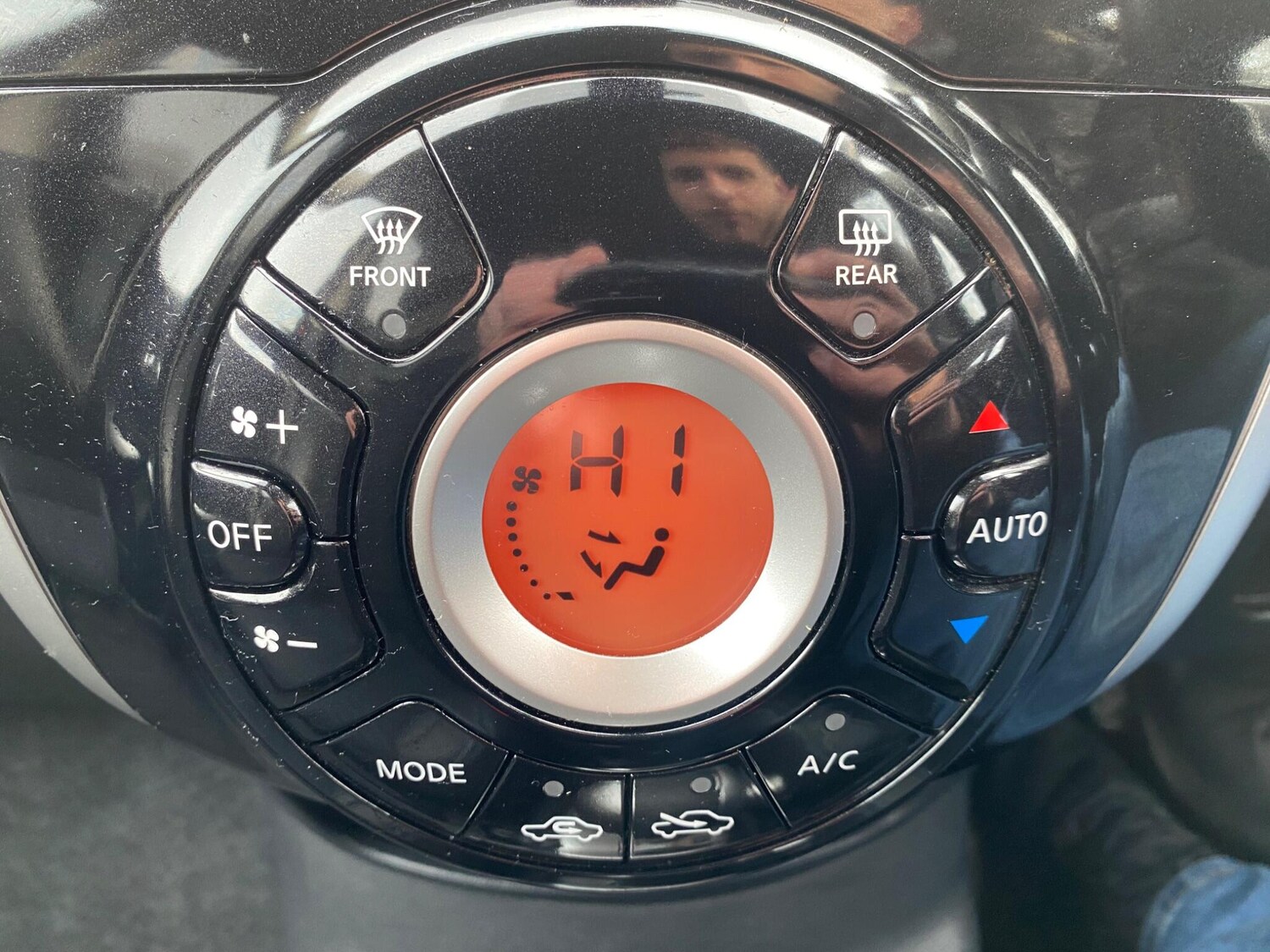 Used Nissan Note 2015 for sale - 77716104: Photo 40