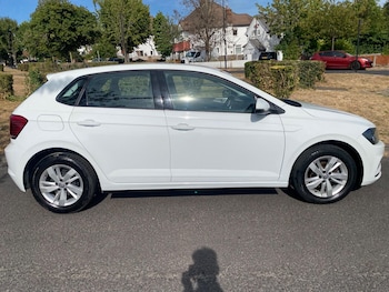 Used Volkswagen Polo 2018 for sale - 79348861: Photo