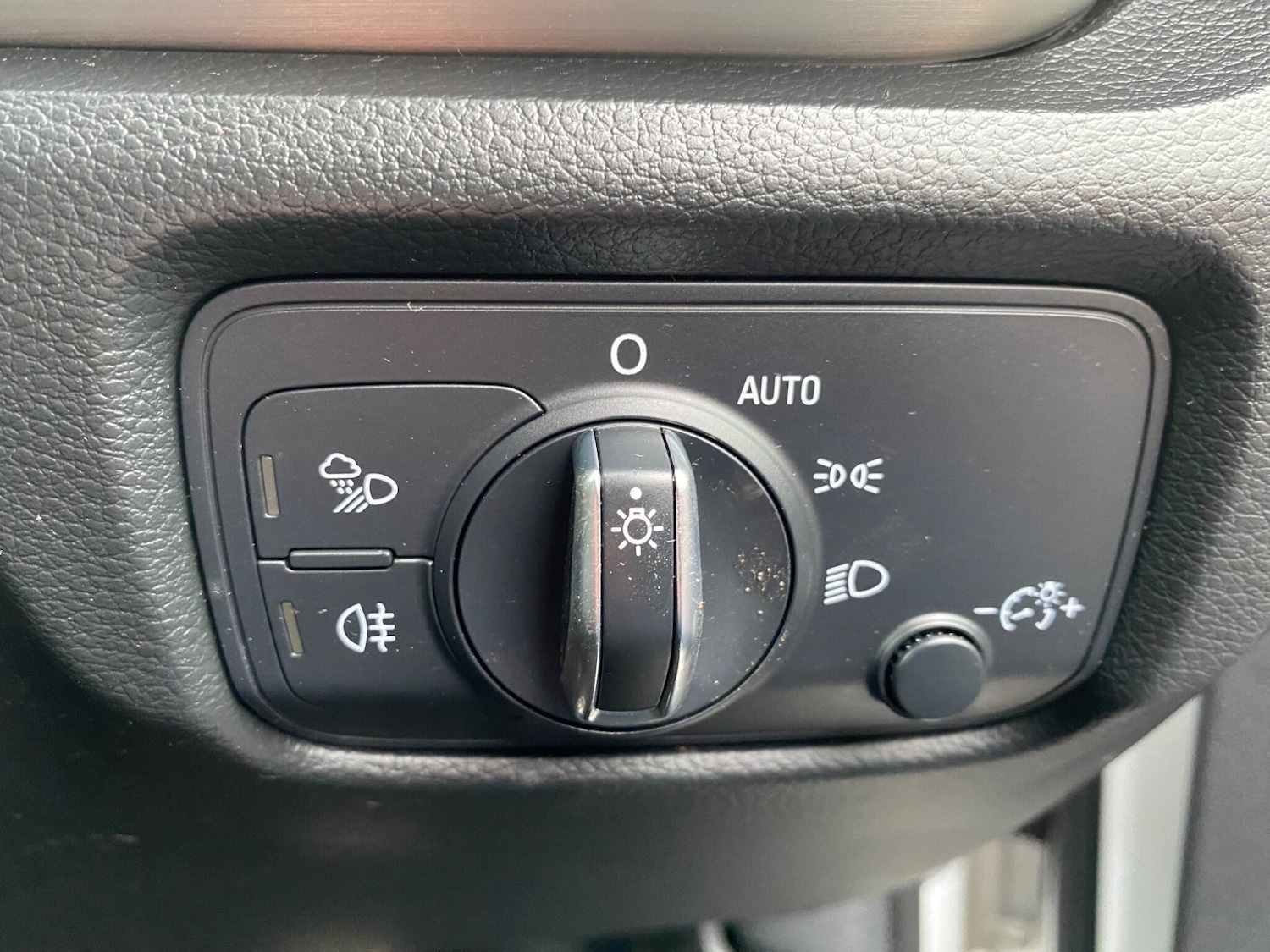 Used Audi A3 2017 for sale - 77716088: Photo 33