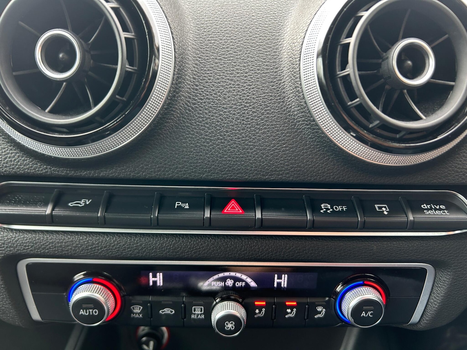 Used Audi A3 2015 for sale - 77716114: Photo 24