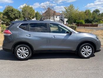 Used Nissan X-Trail 2017 for sale - 79484410: Photo