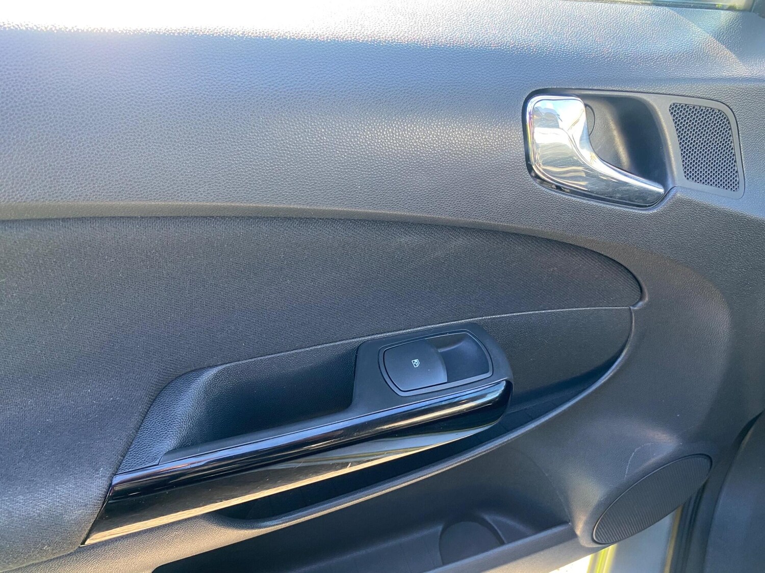 Used Vauxhall Corsa for sale - 77977717: Photo 17