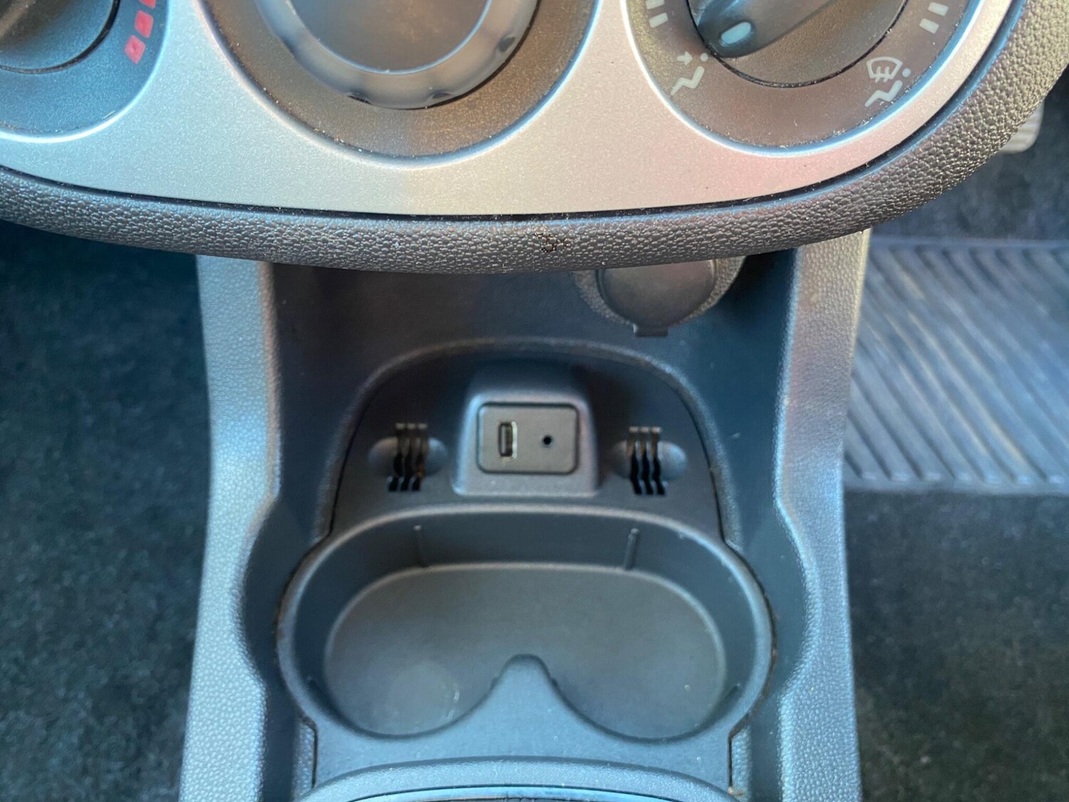 Used Vauxhall Corsa for sale - 77977717: Photo 40