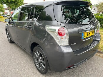 Used Toyota Verso 2015 for sale - 78374749: Photo