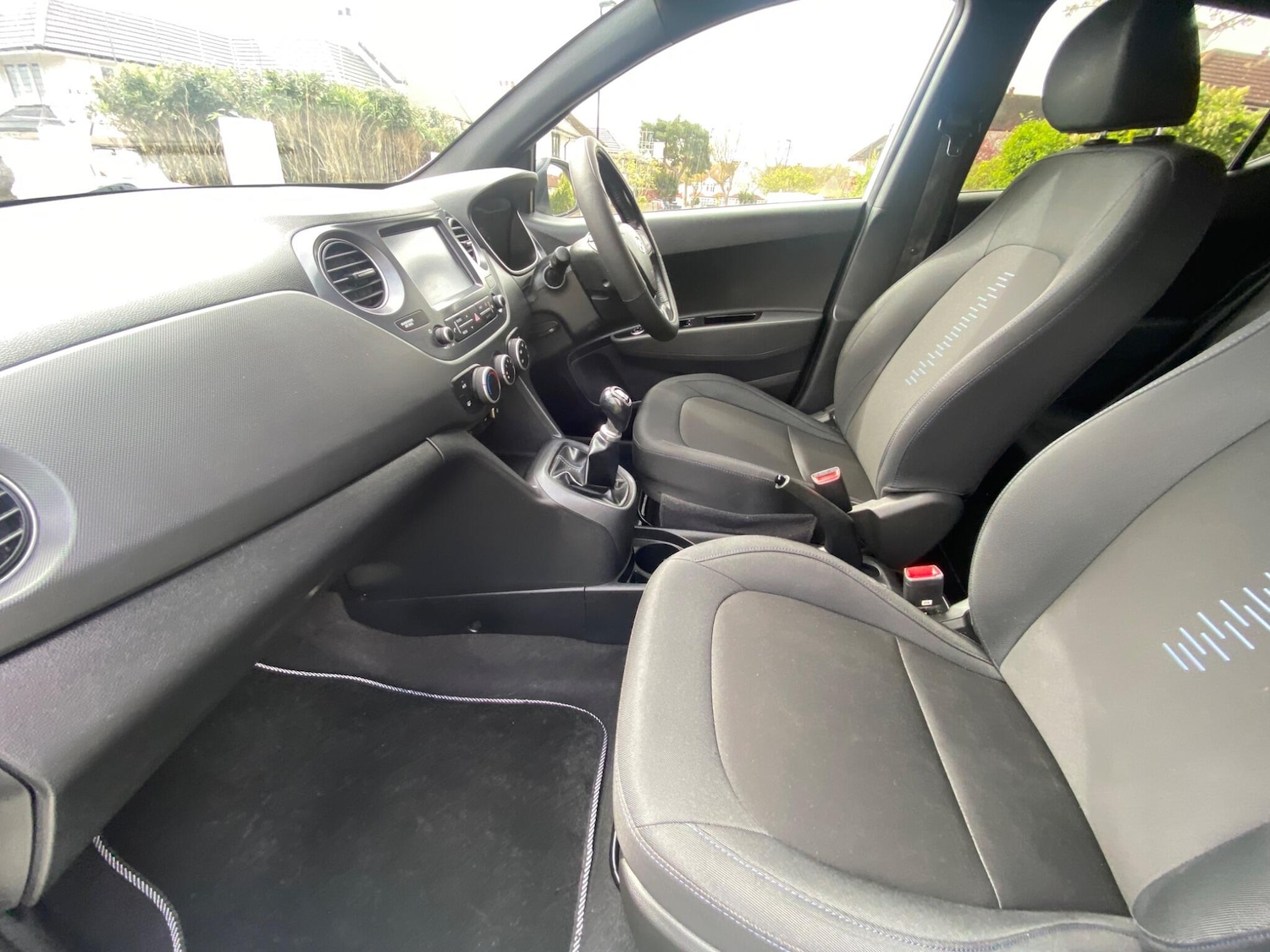 Used Hyundai i10 for sale - 78136349: Photo 19