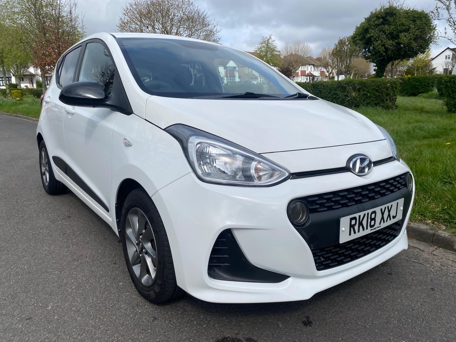 Used Hyundai i10 for sale - 78136349: Photo 2