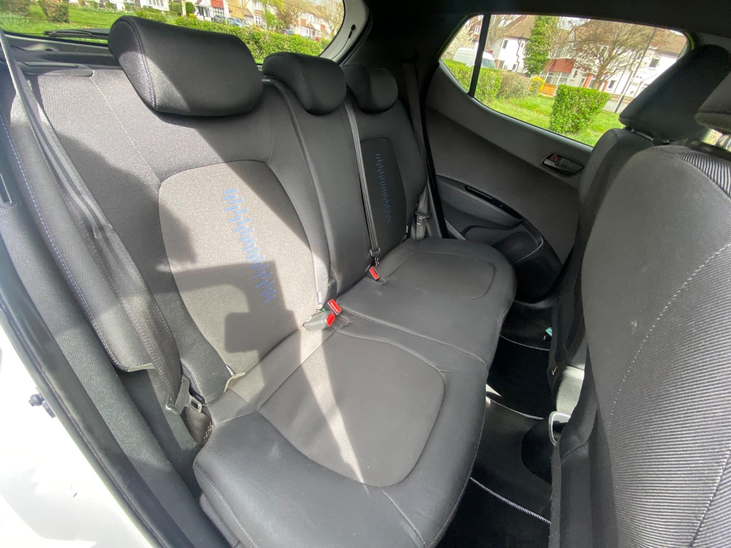 Used Hyundai i10 for sale - 78136349: Photo 24