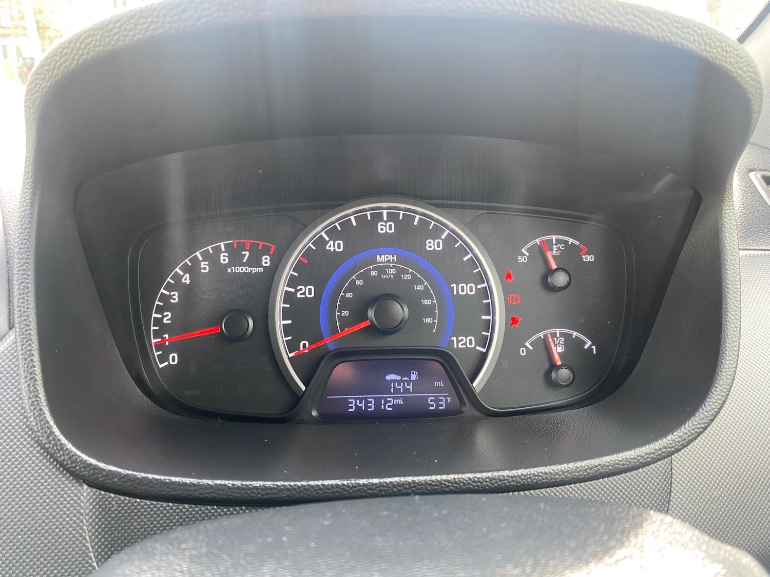 Used Hyundai i10 for sale - 78136349: Photo 42