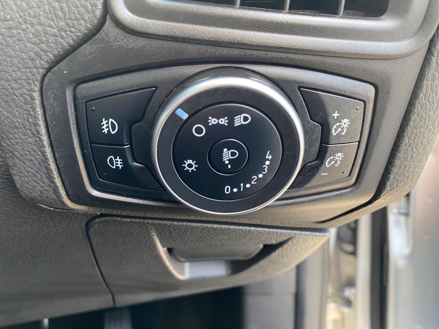 Used Ford Focus 2017 for sale - 77716110: Photo 35