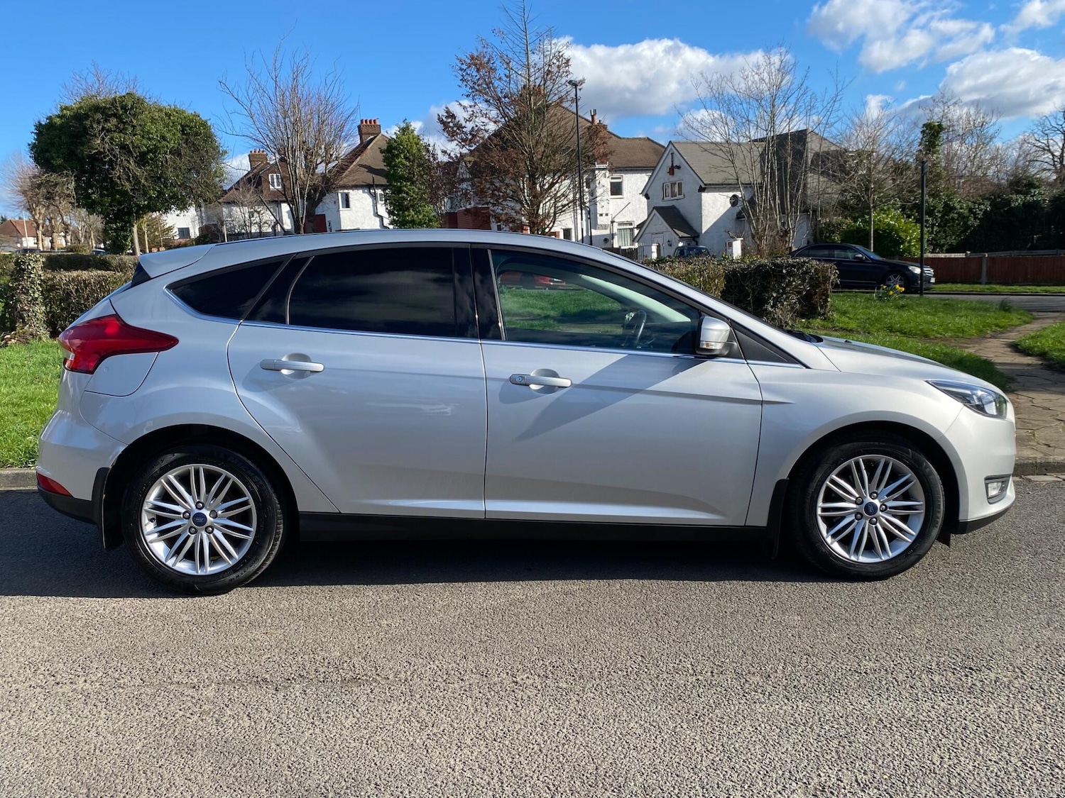 Used Ford Focus 2017 for sale - 77716110: Photo 4