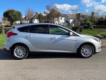 Used Ford Focus 2017 for sale - 77716110: Photo