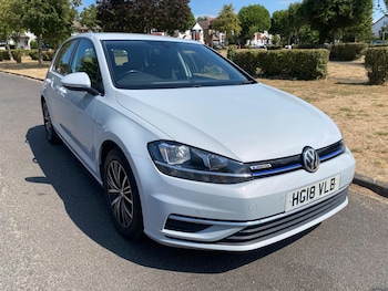 Used Volkswagen Golf 2018 for sale - 79225156: Photo